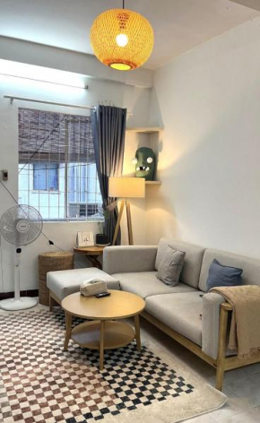 Furnished apartment near District 1